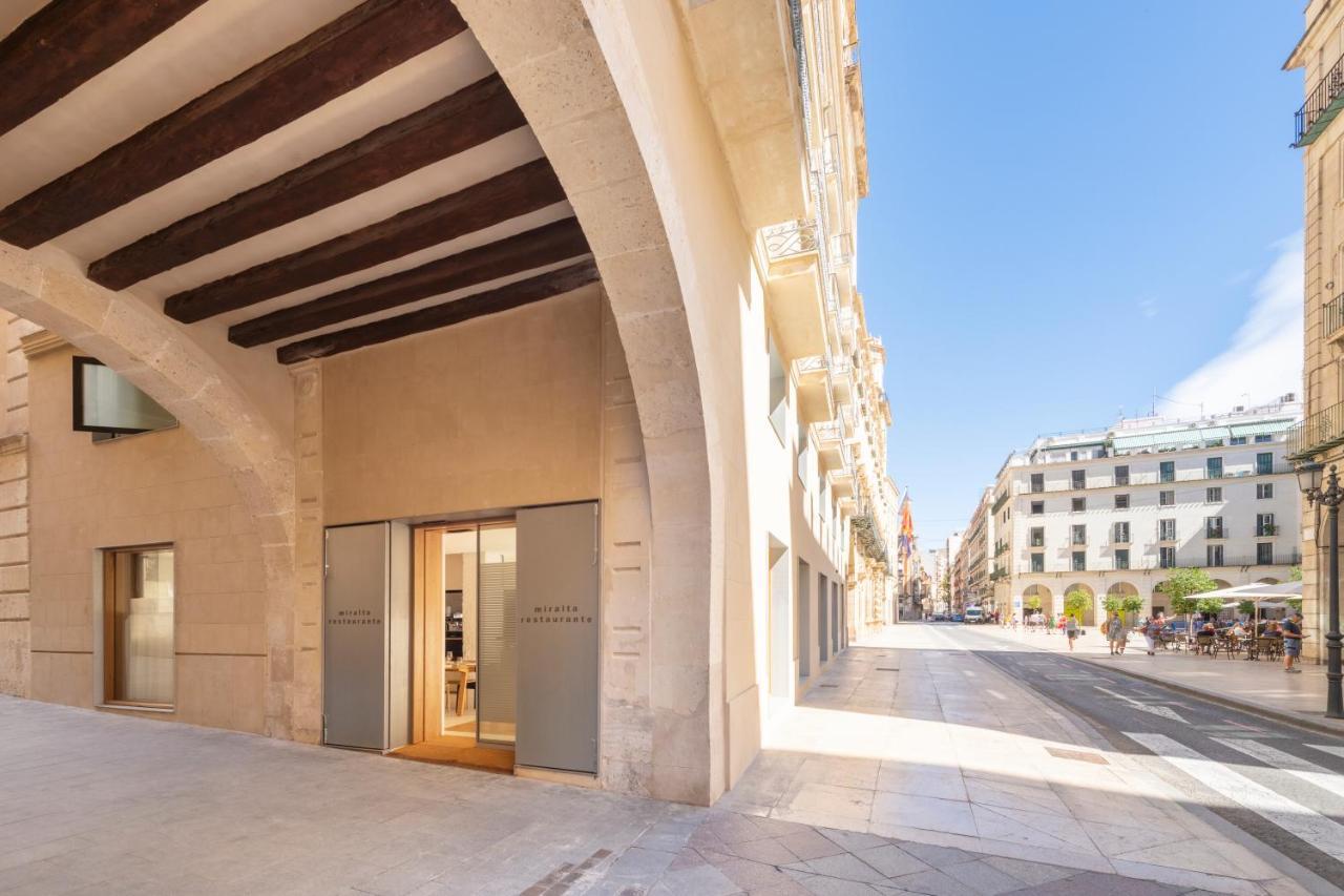 Eurostars Portico Alicante Luaran gambar Entrance to the museum