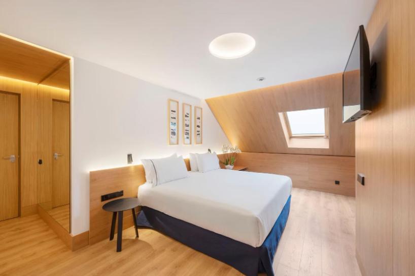 Eurostars Portico Alicante Luaran gambar Deluxe room